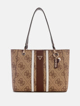 Noelle Shopper