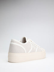 Issah logo sneaker