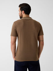 Buttonless polo shirt