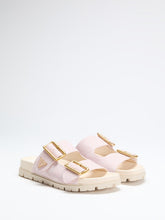 Fasten Raffia Sandals