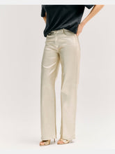 Wide-leg jeans