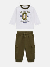 T-shirt and pants set