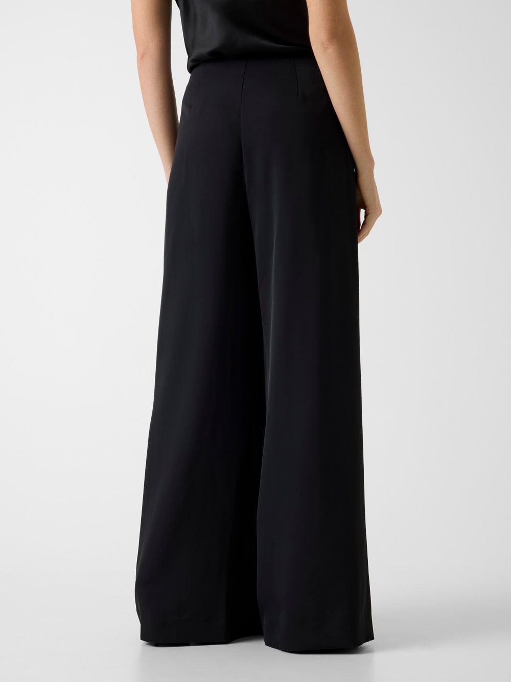 Marciano pleated pants