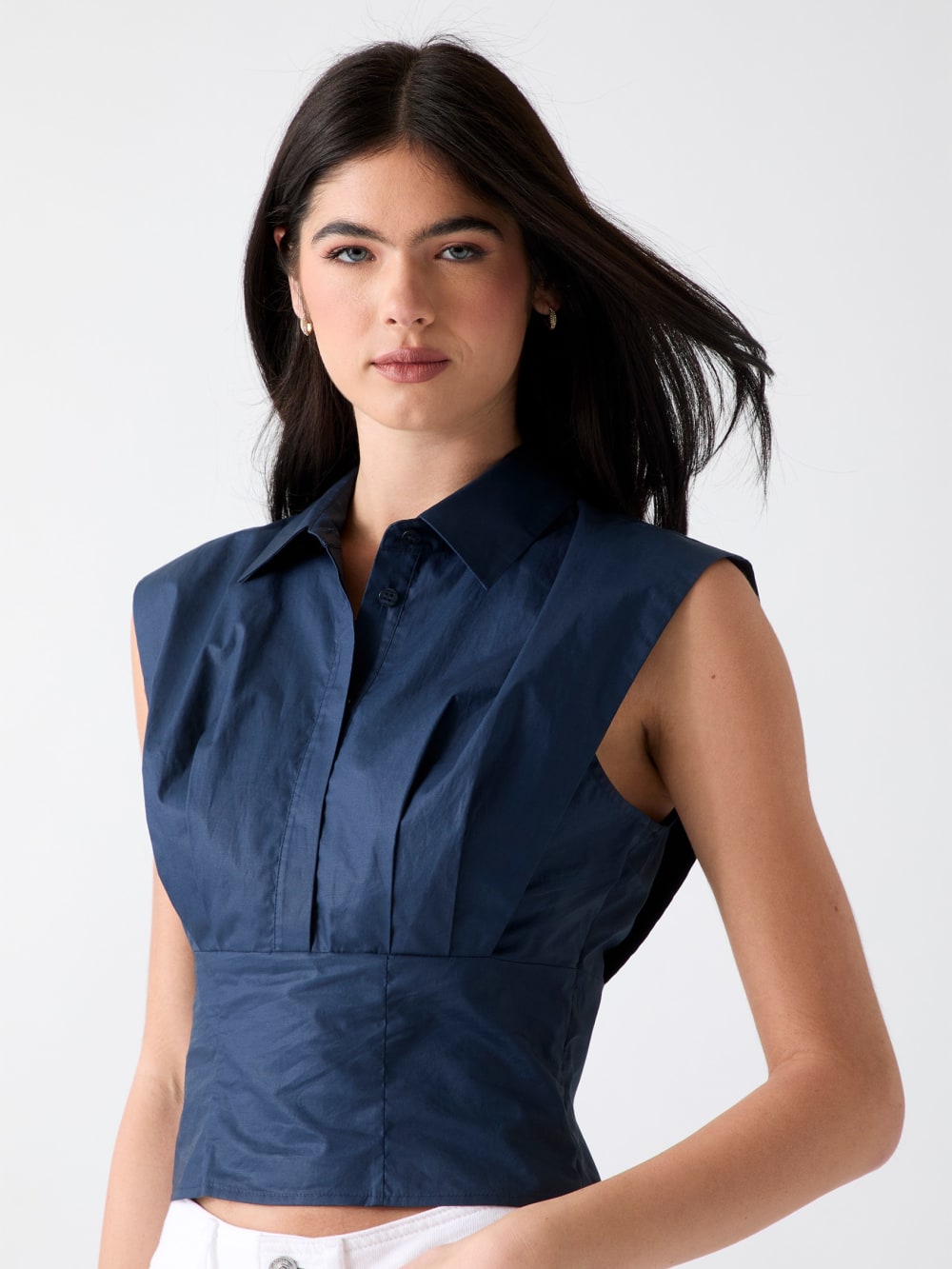 Cropped shirt