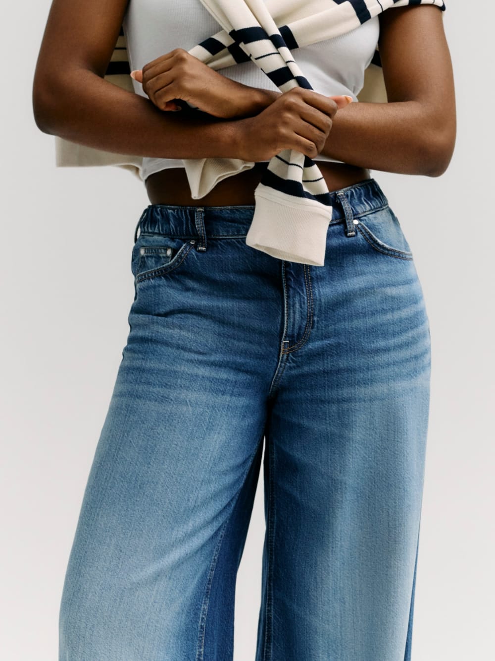 Loose leg jeans