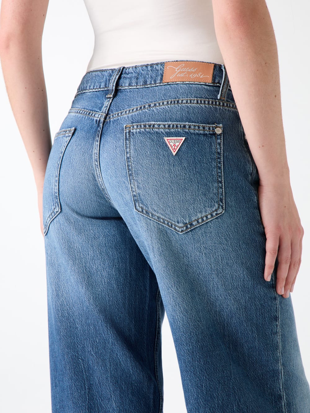Low rise jeans