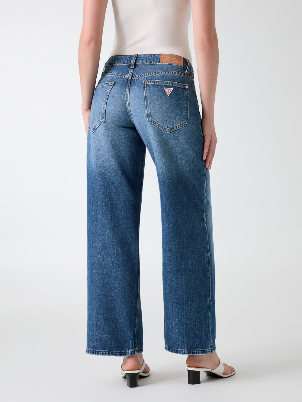 Low rise jeans