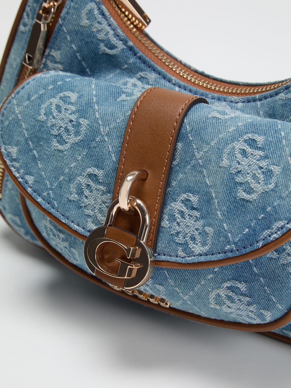 Jessa Shoulder Bag