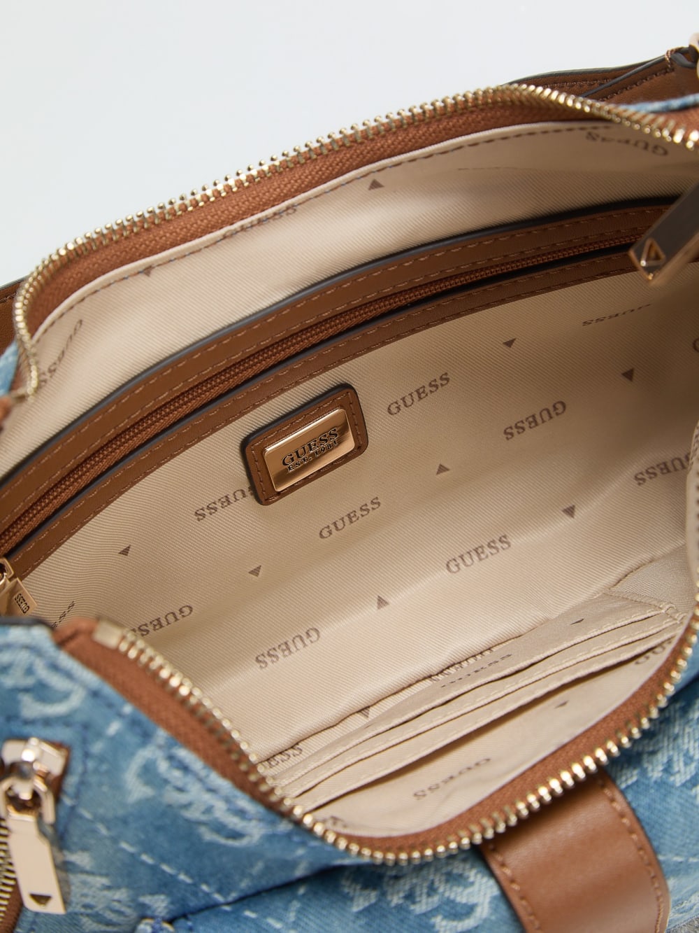 Jessa Shoulder Bag