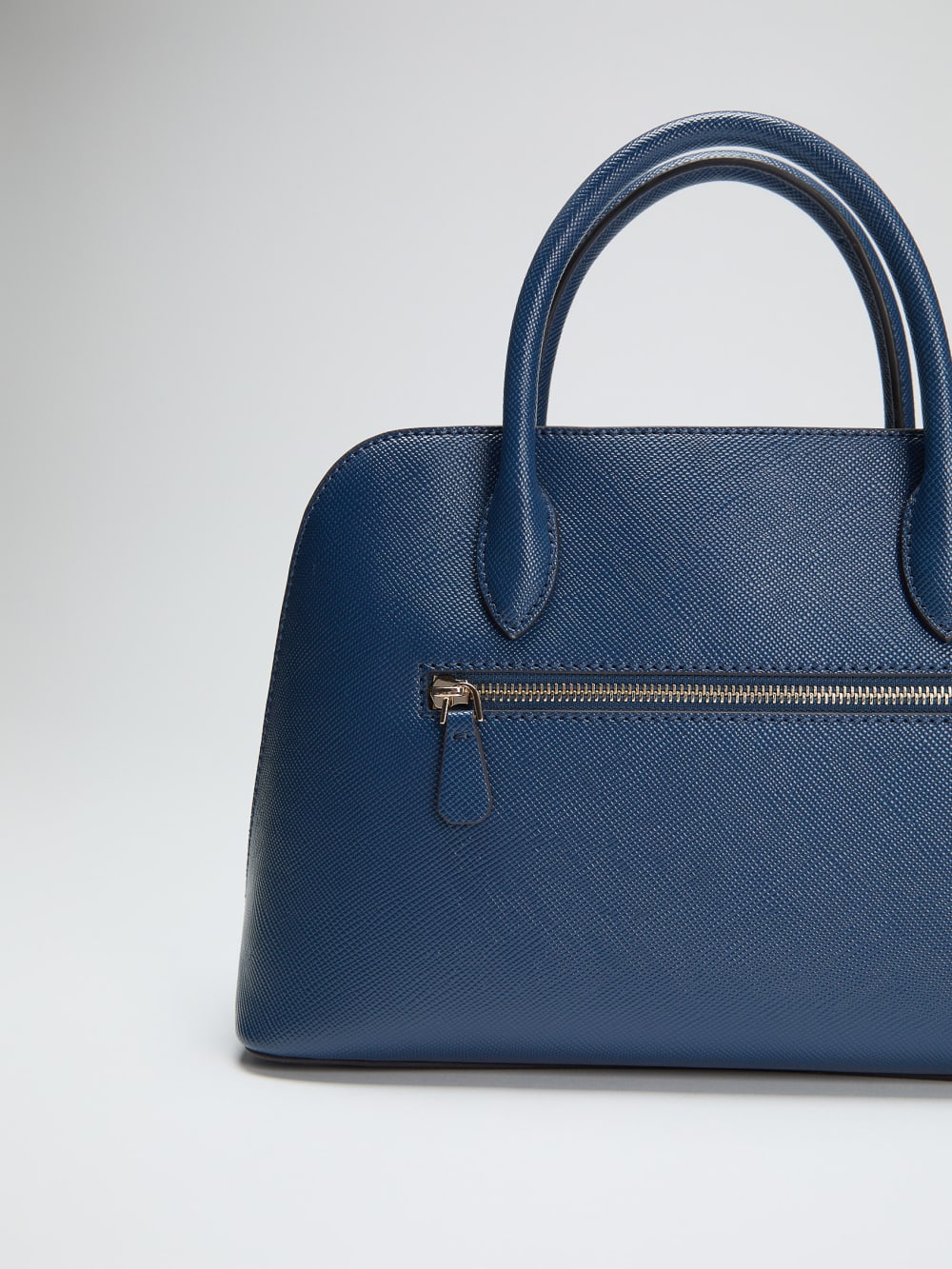 Patsie Satchel