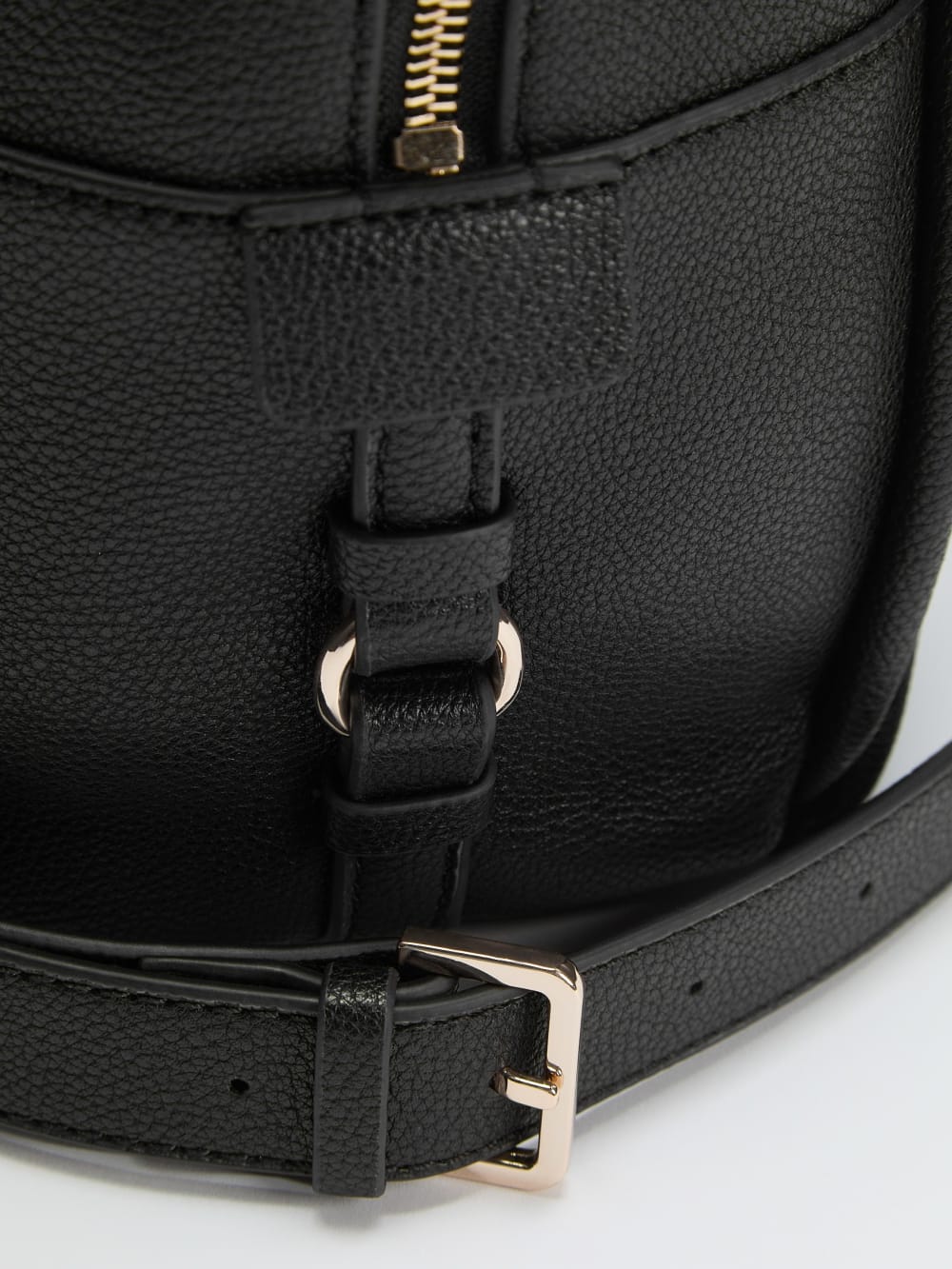 Danya satchel