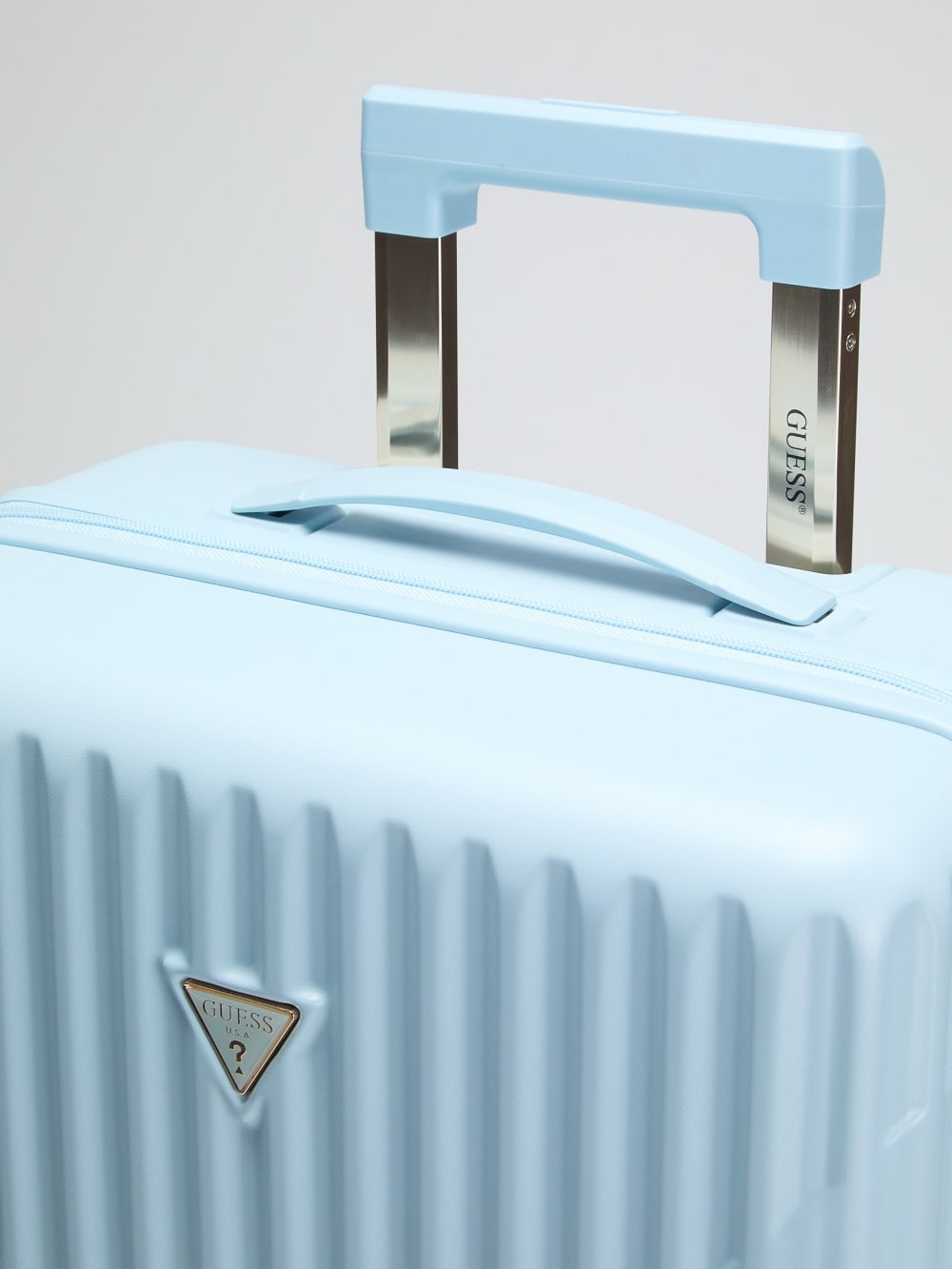 Centennial 18" 8-Wheel Suitcase