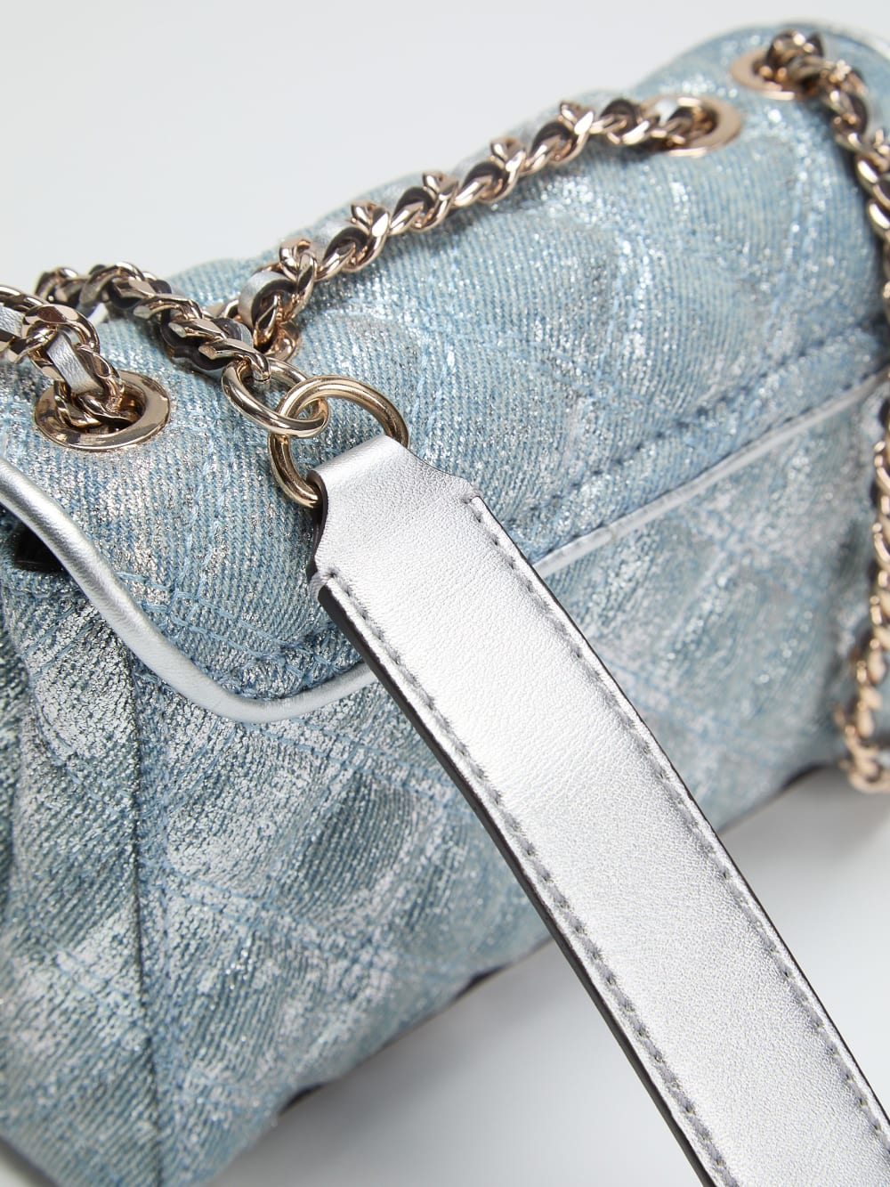 Giully CrossBody Bag