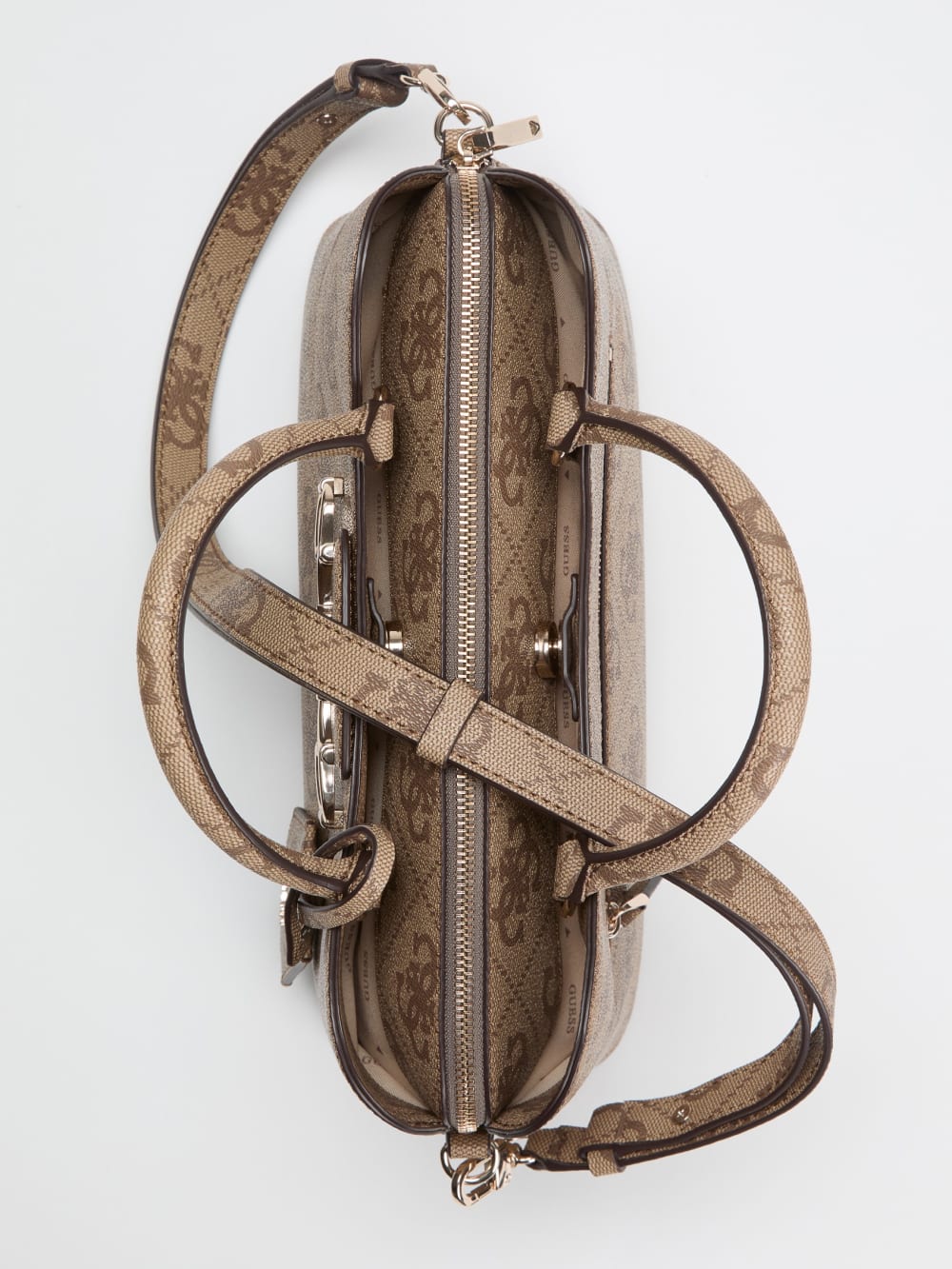 Janie 4G logo satchel