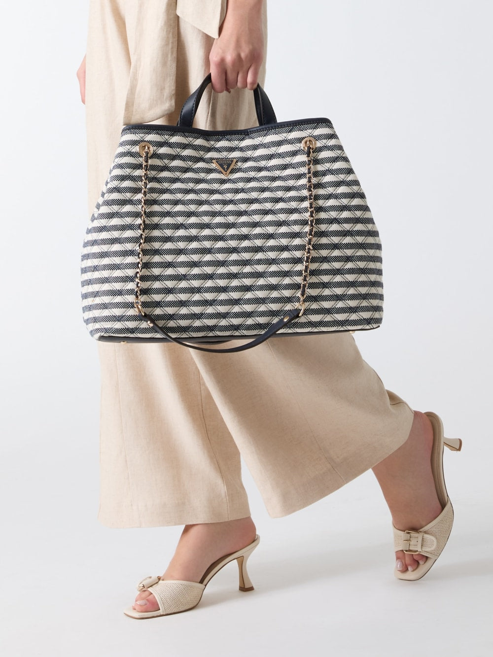Giully Shopper