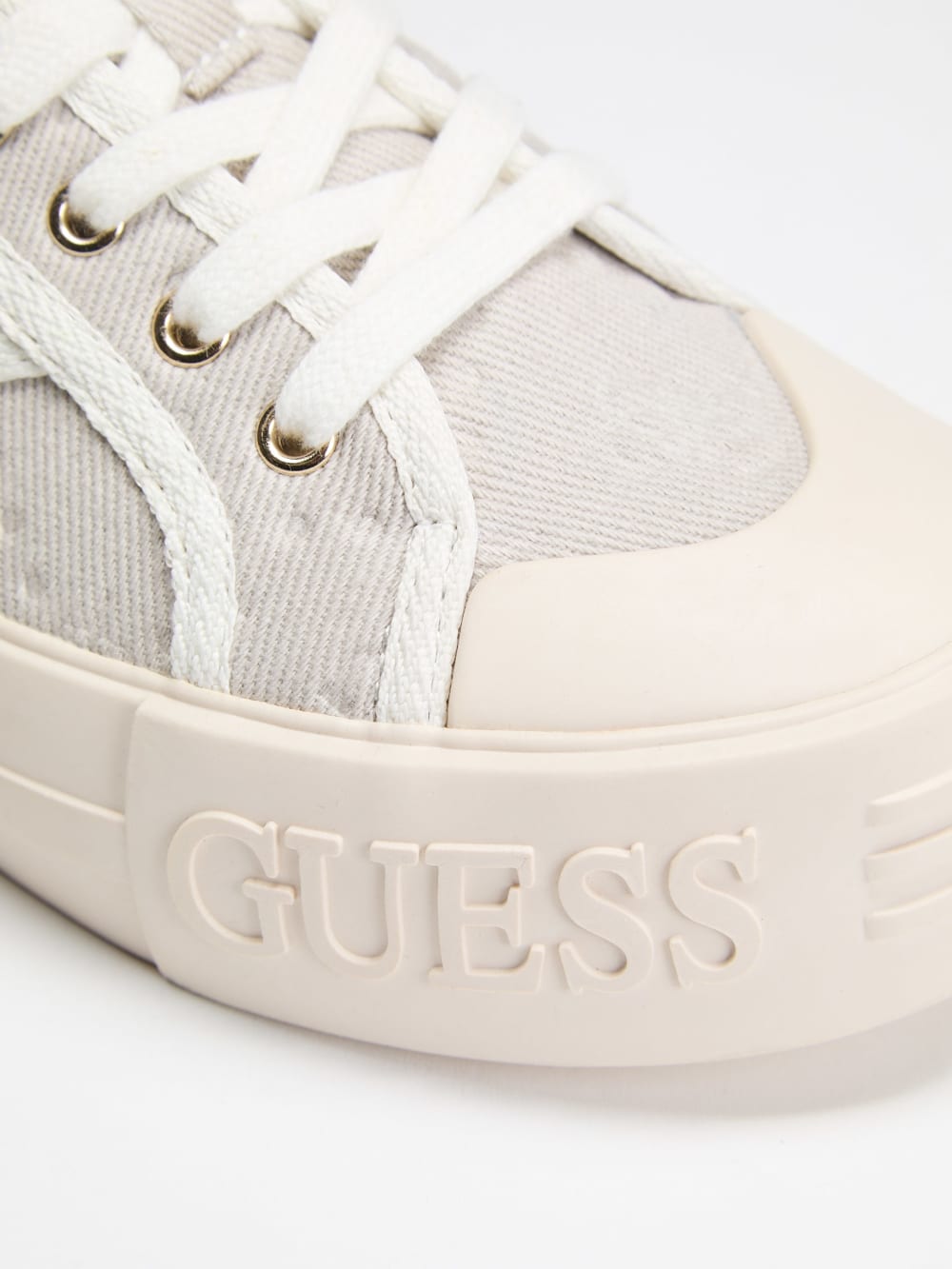 Issah logo sneaker