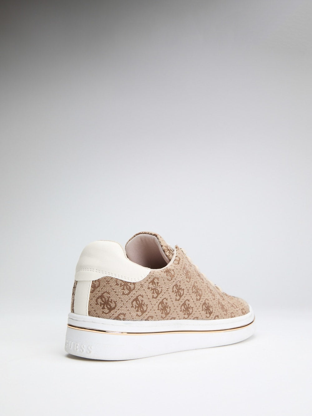 Stasey Quattro G Low-Top Sneakers