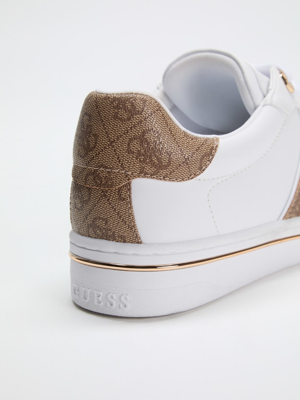 Stew 4G logo sneaker
