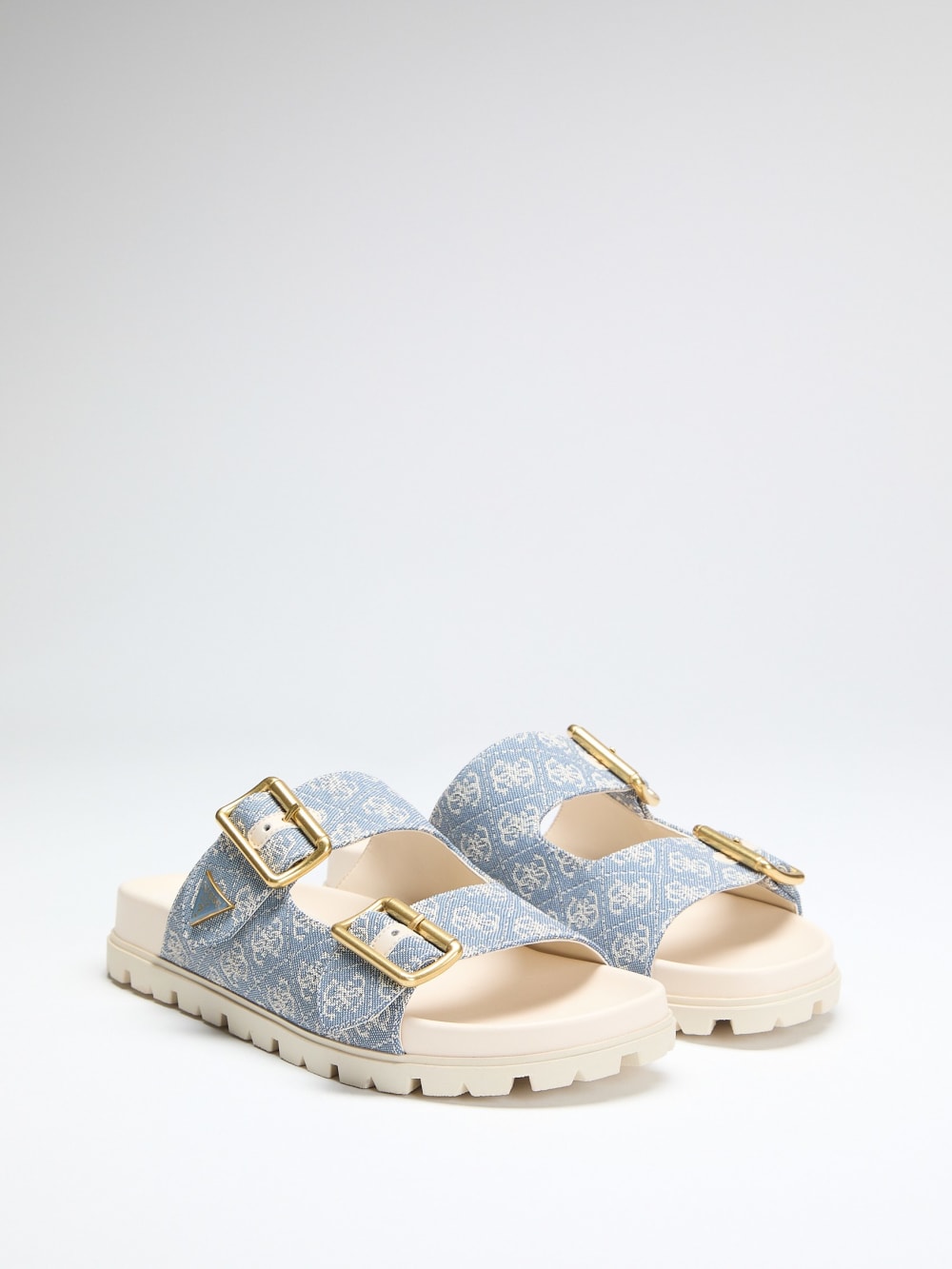 Fasten Raffia Sandals