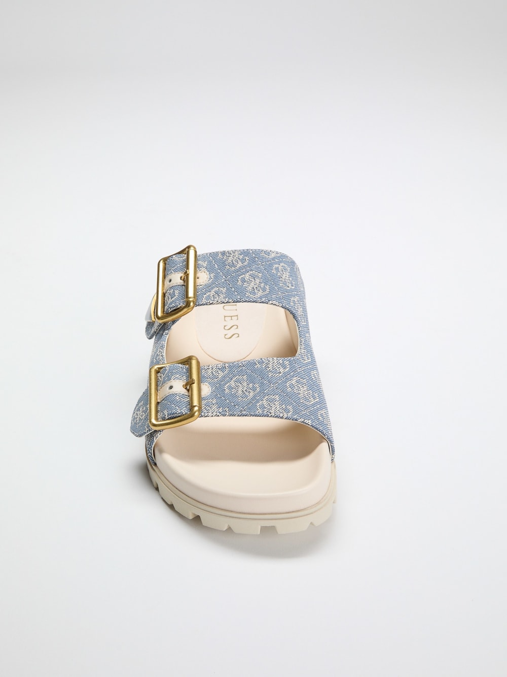 Fasten Raffia Sandals