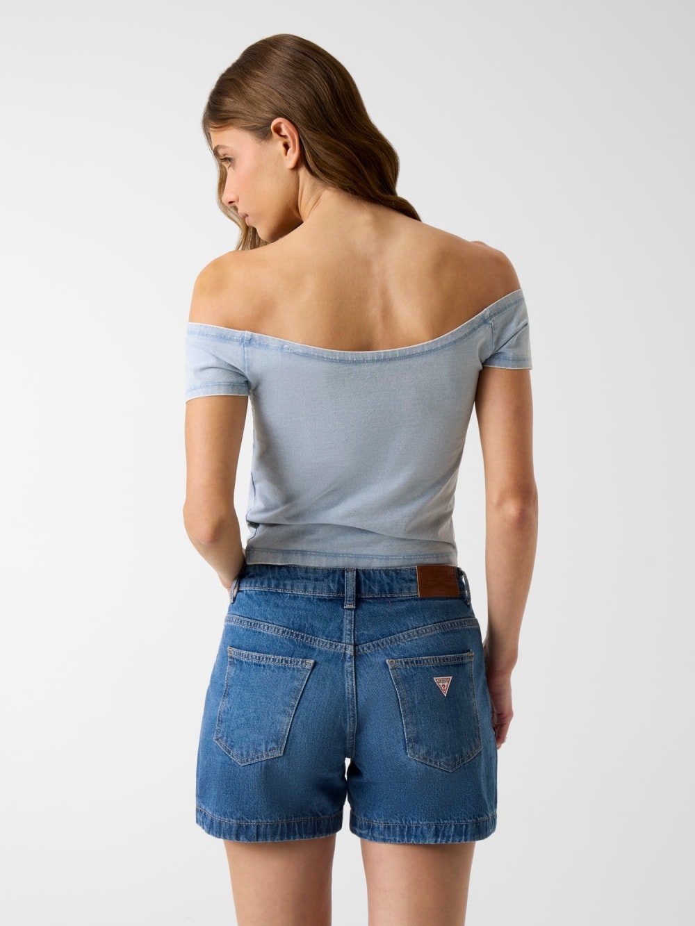 Off-shoulder t-shirt