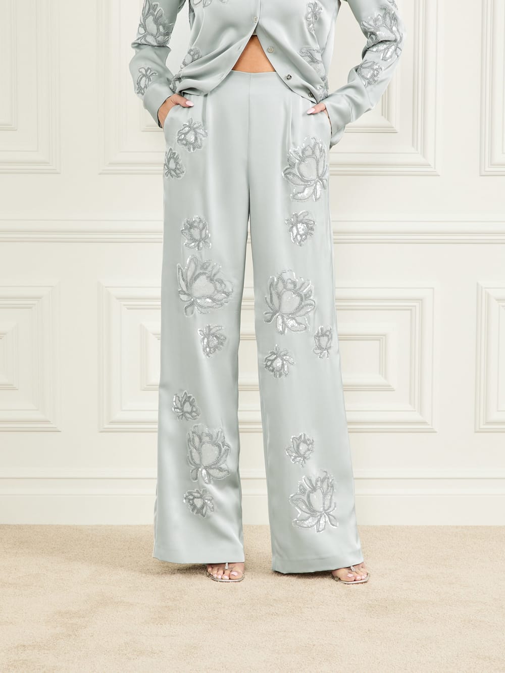 Gwen Embroidered Flower Pant
