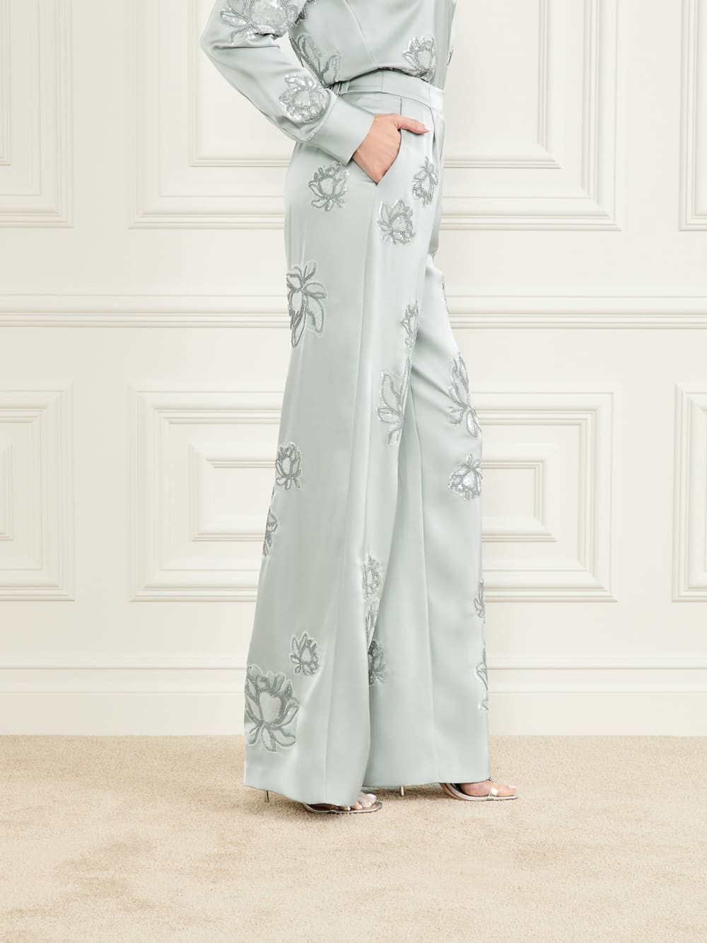 Gwen Embroidered Flower Pant