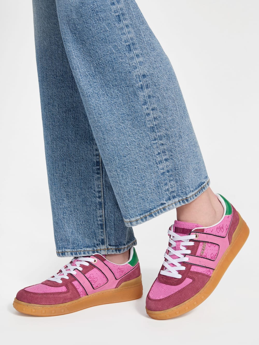 Inart Suede Low-Top Sneakers