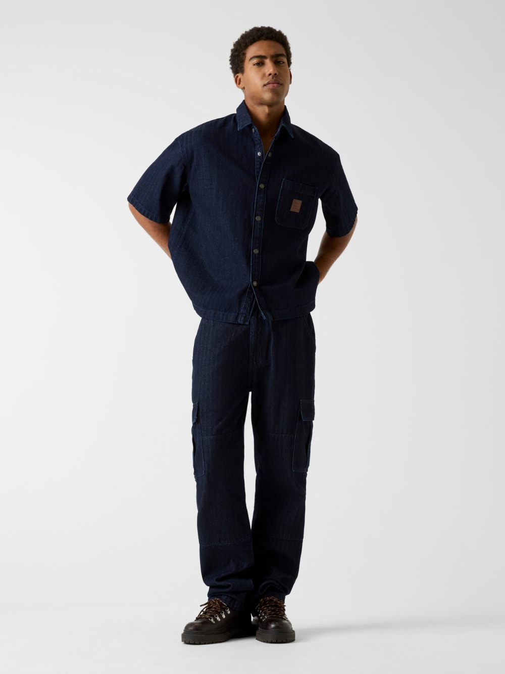 Oversize cropped shirt