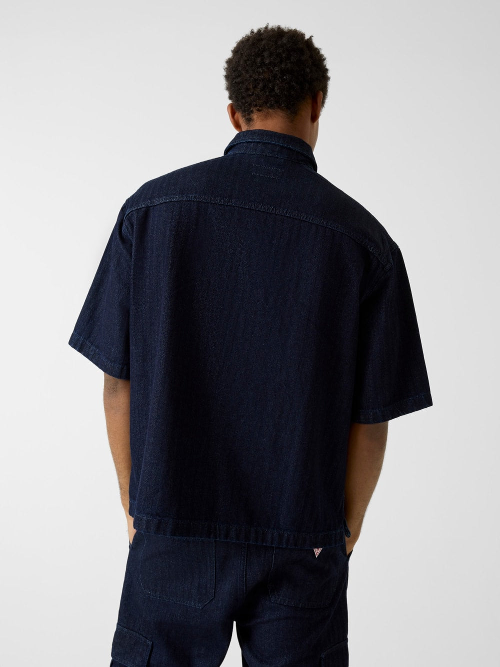Oversize cropped shirt