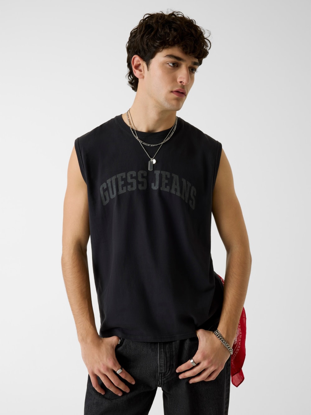 Sleeveless t-shirt