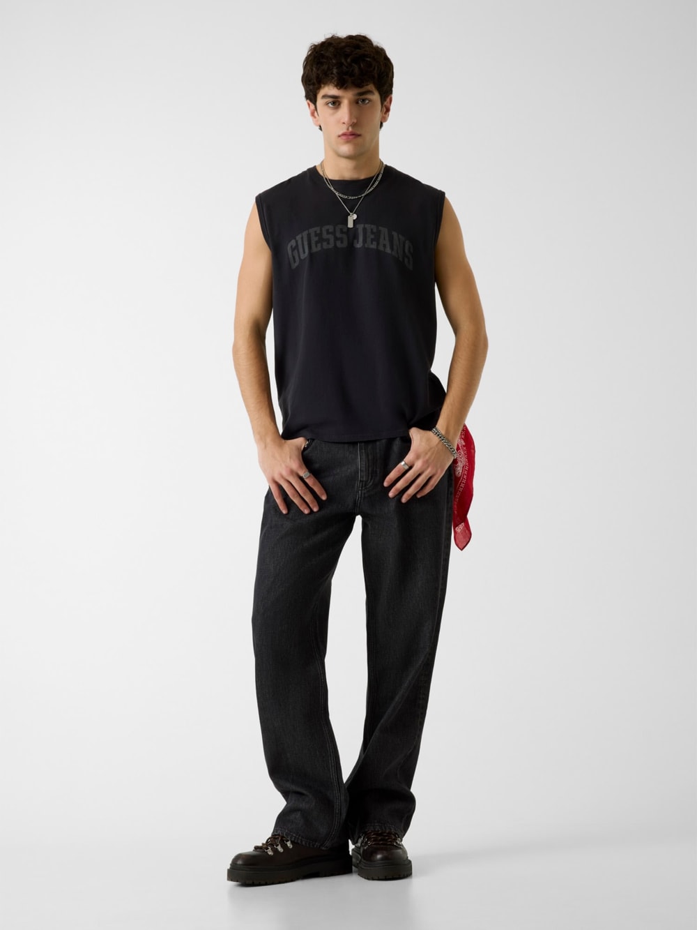 Sleeveless t-shirt