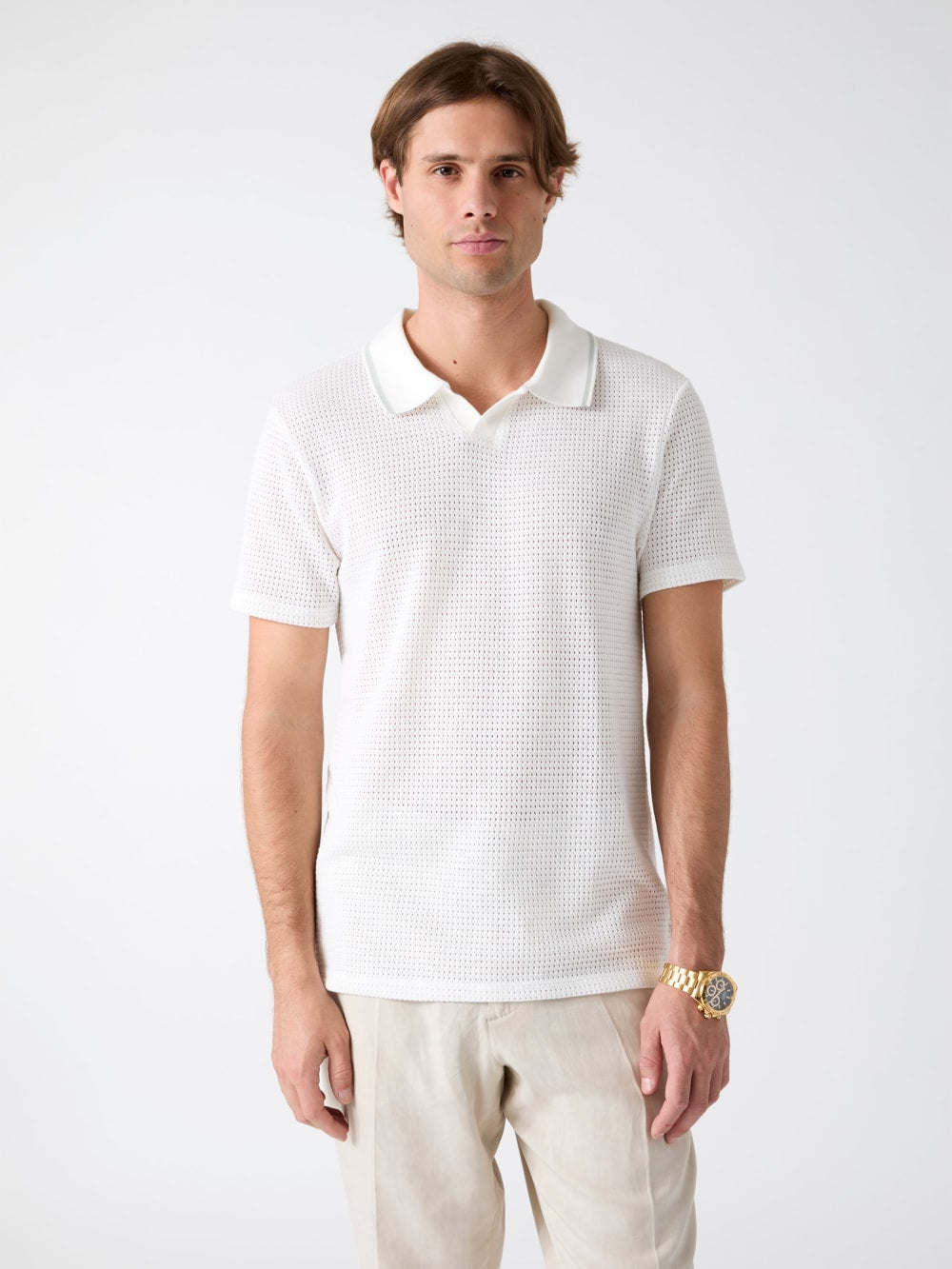 Buttonless polo shirt
