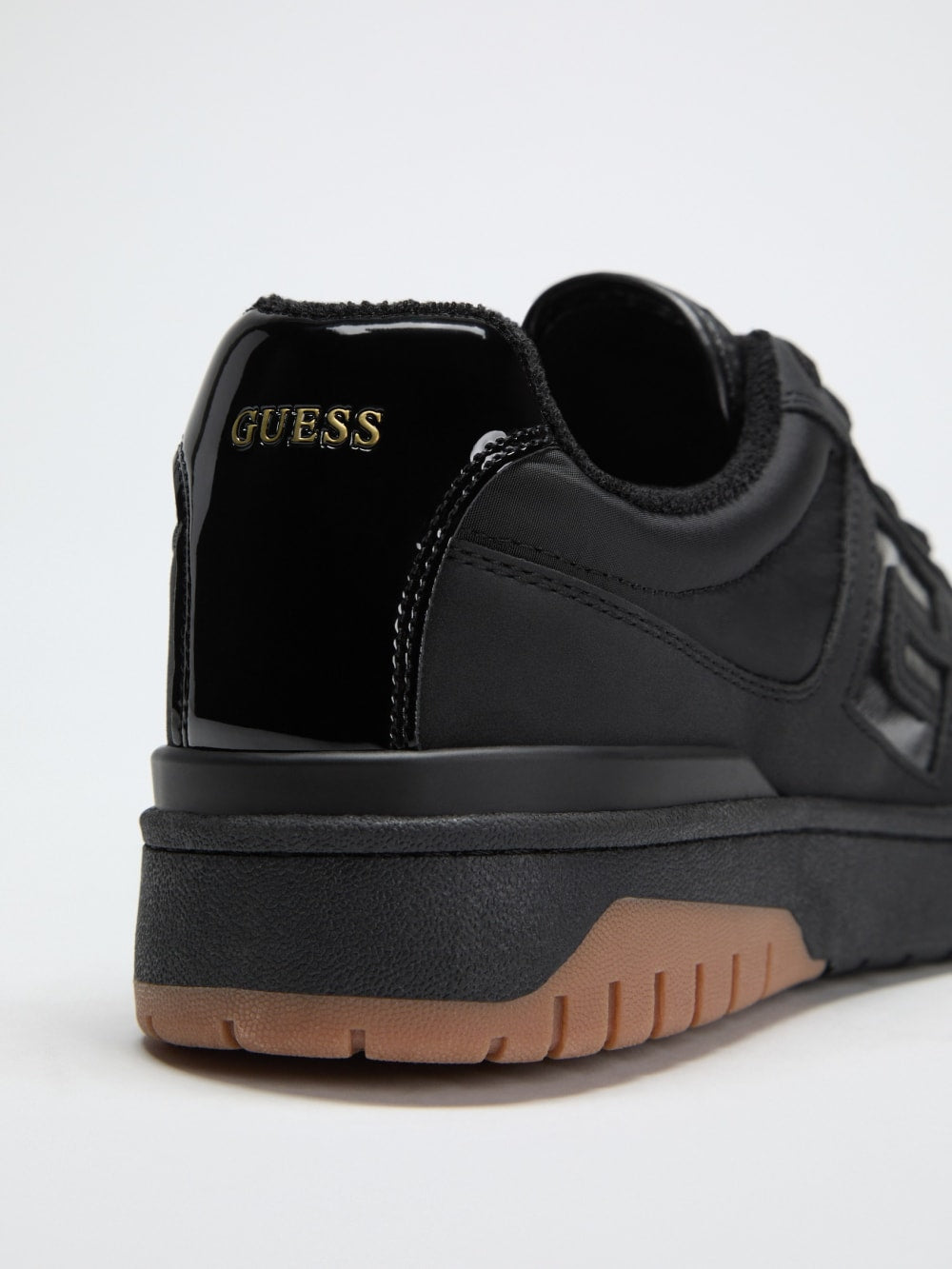 Nastele Signature G Sneakers