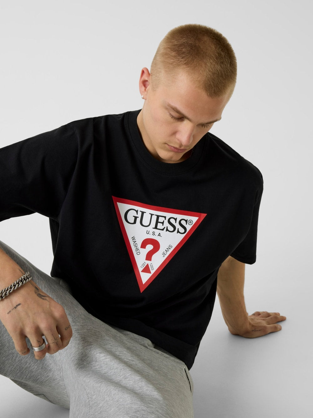 Iconic Tee