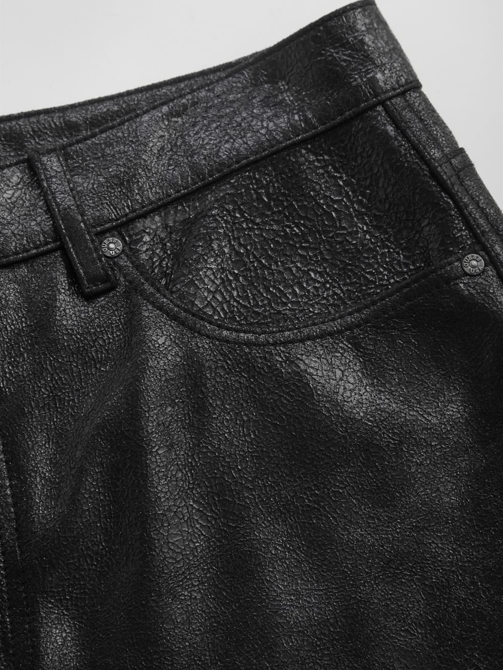 crackle leather short