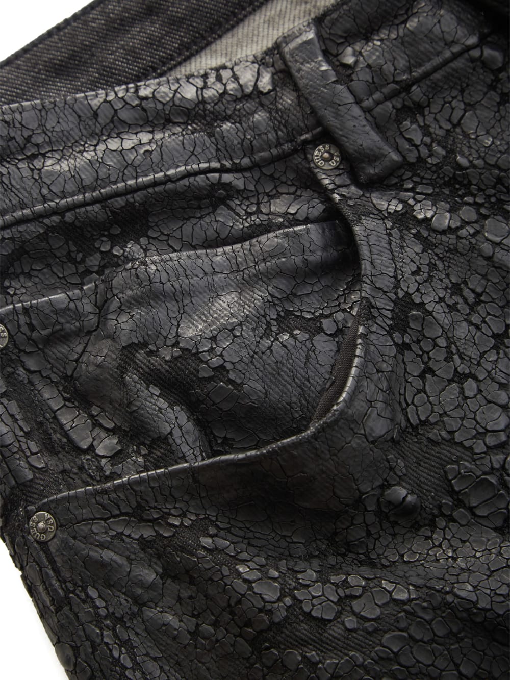 peeled denim shorts
