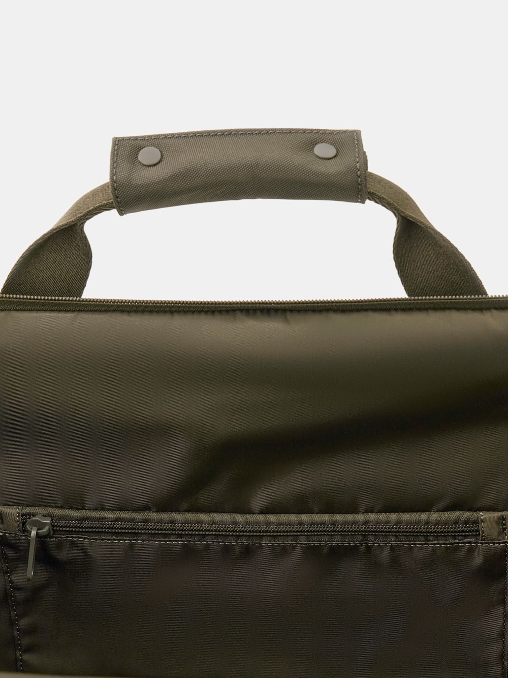 Nylon duffle bag