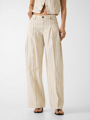 G12 Pleated extra wide-leg jeans