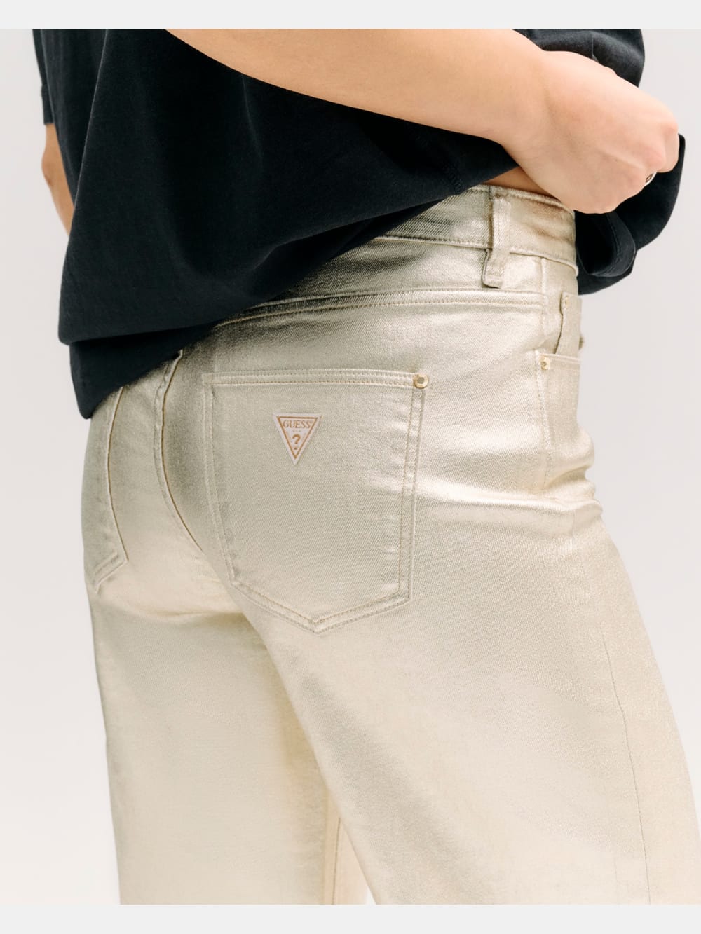 Wide-leg jeans