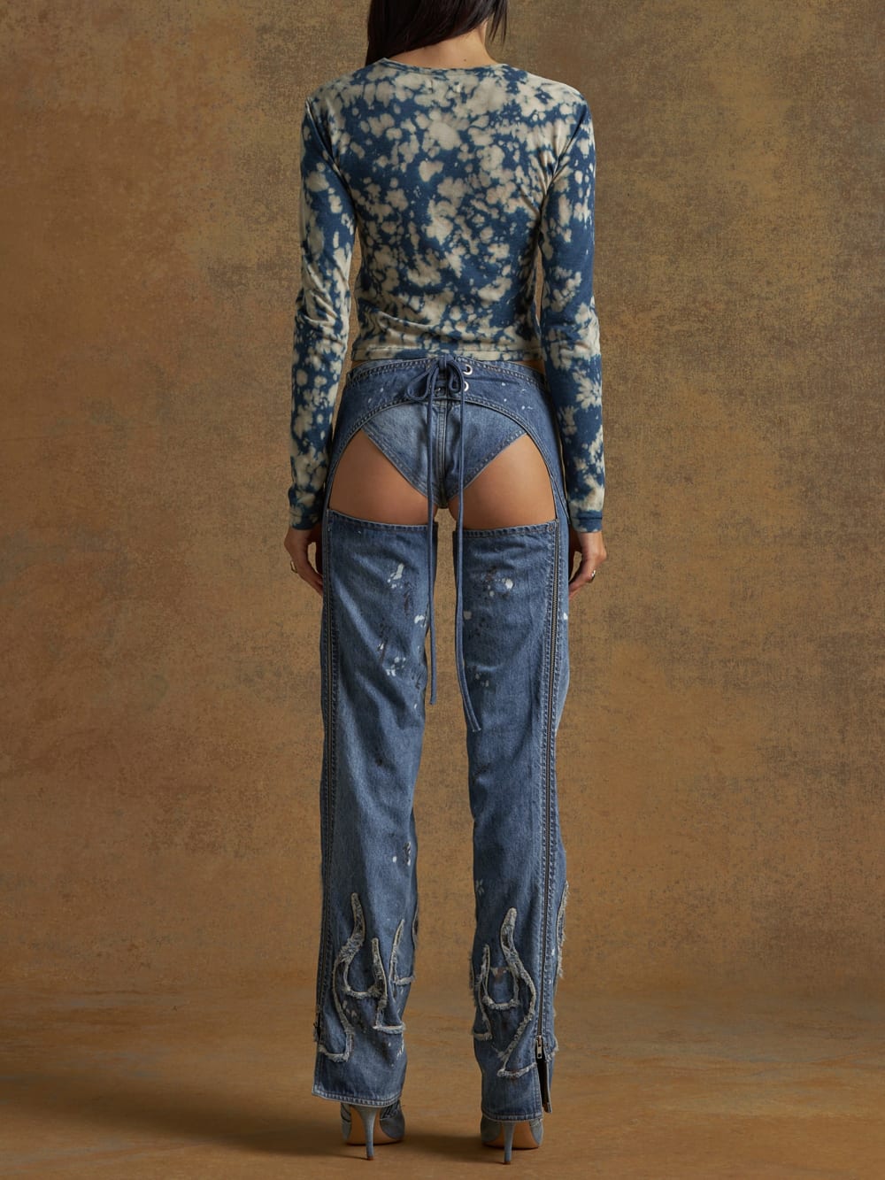 long-sleeve stretch tee