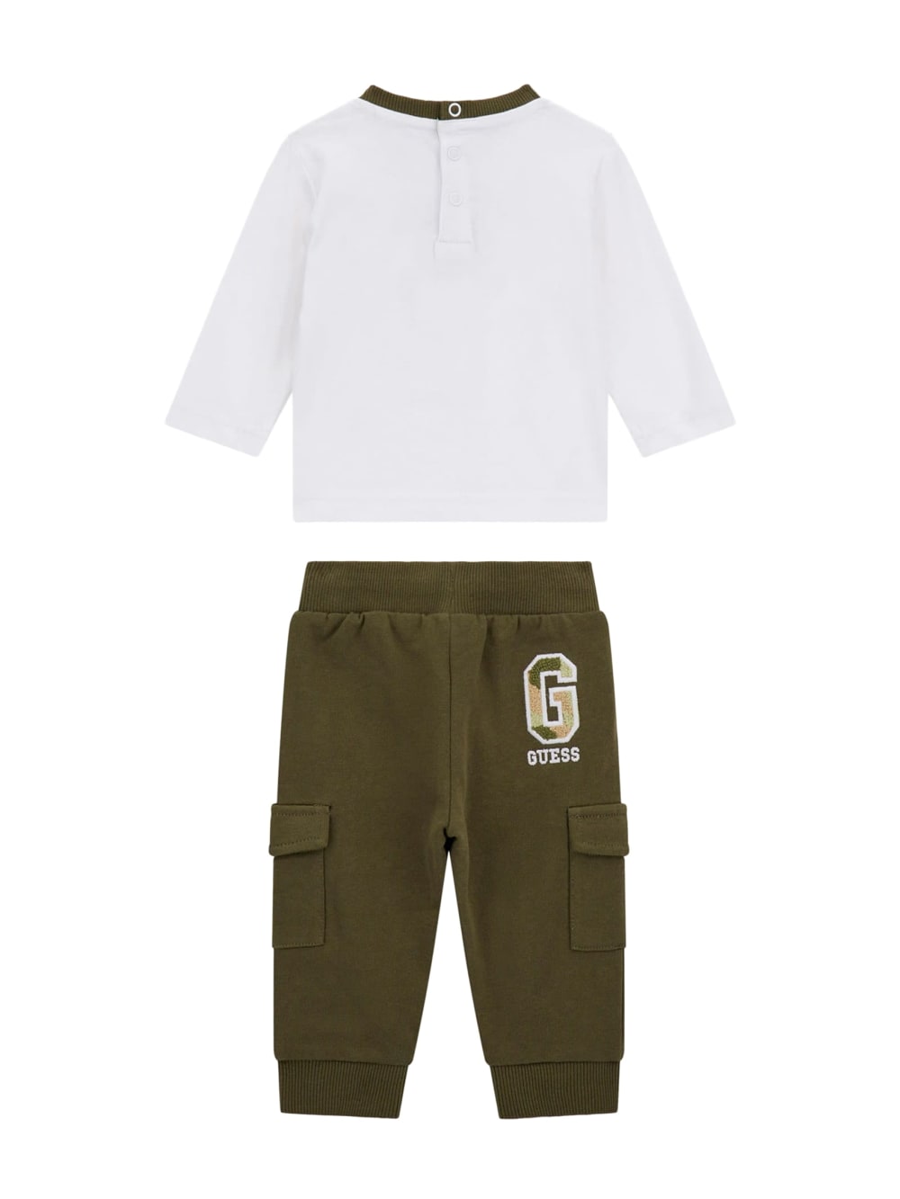T-shirt and pants set