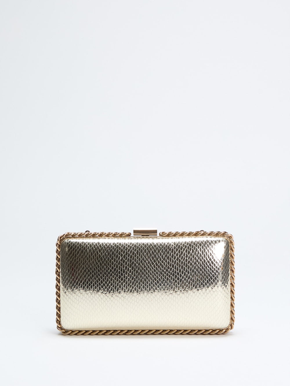 Wrap-Around Chain Clutch