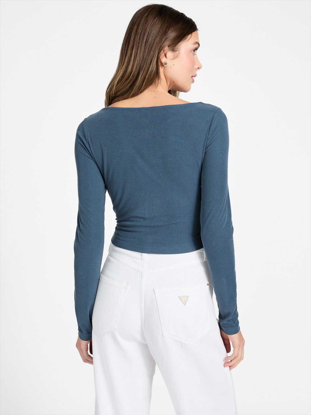 Bow detail top